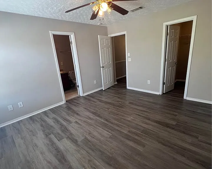 5972 Monroe Xing — Photo 10