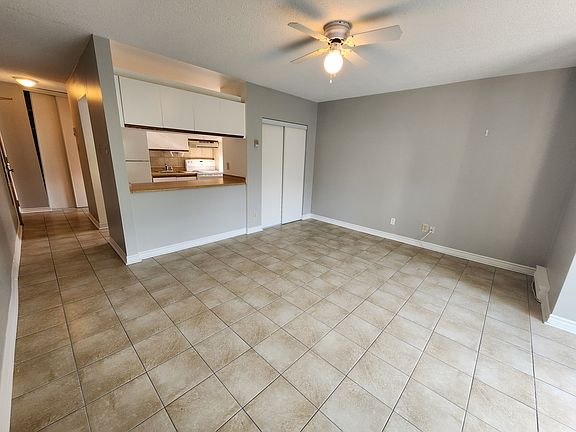 4th image of 173 Florence St #6