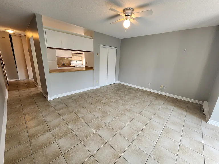 173 Florence St #6 — Photo 4