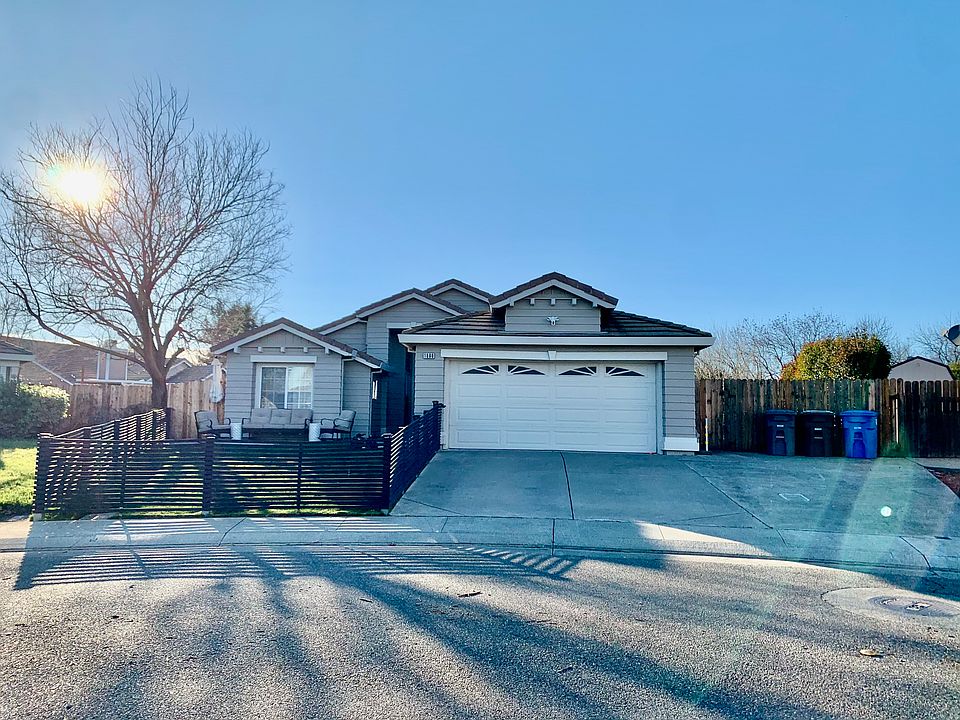 1st image of 1800 Marenda Dr
