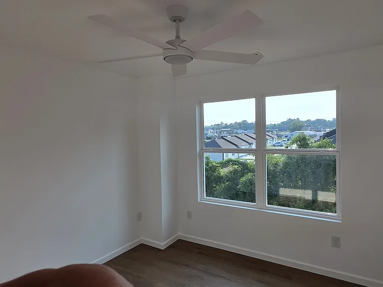 219 Mullican St #10-1 — Photo 7