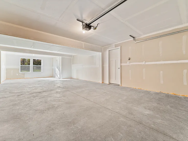 705 Ravenshire Ct — Photo 30