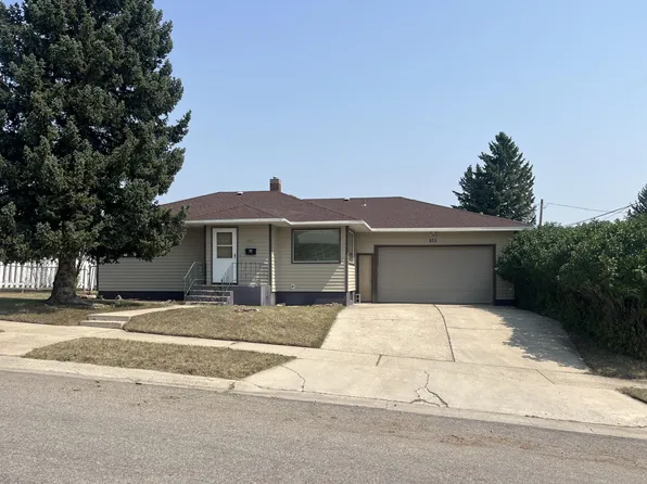 103 14th Ave S, Lewistown, MT 59457