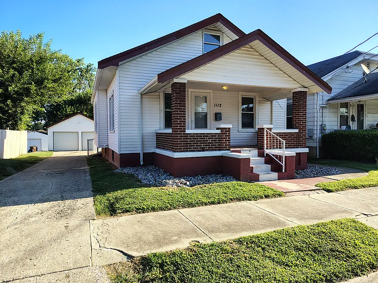 1112 Franklin St — Photo 1