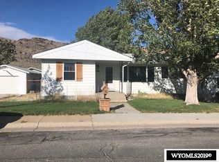 911 Nieman St, Rawlins, WY 82301