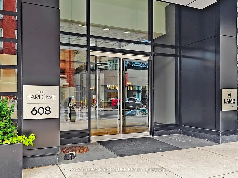 608 Richmond St W #1402 — Photo 31