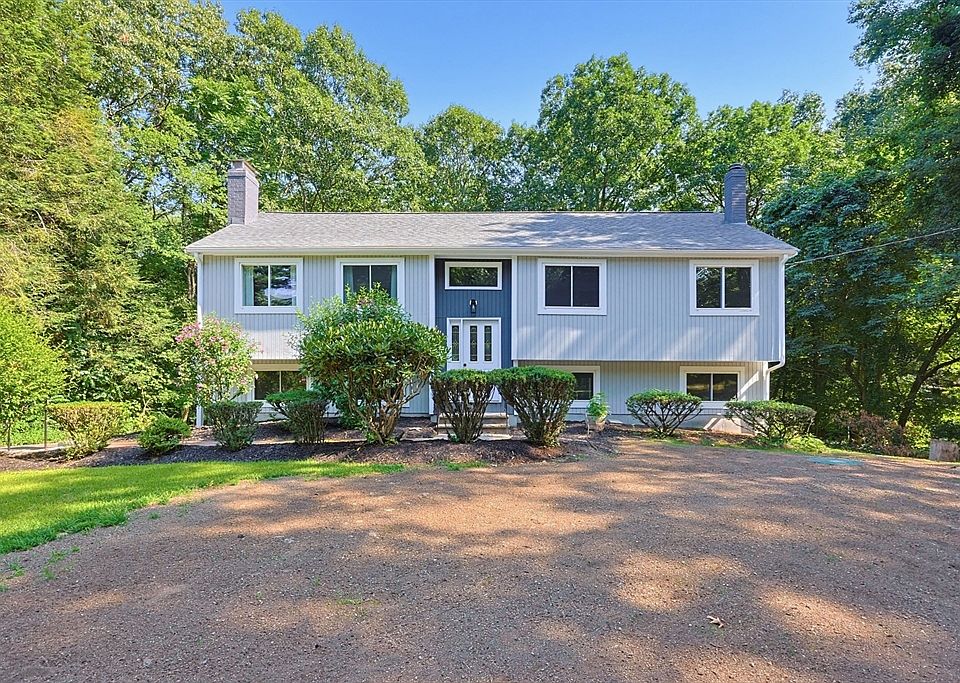 1st image of 33 Copper Ln