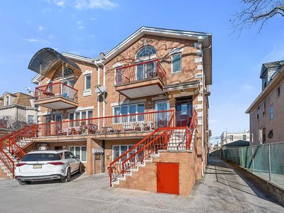 1831 78th St #1A, Brooklyn, NY, 11214