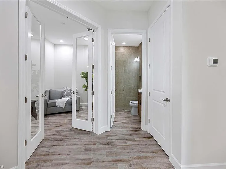7018 Saona Ct — Photo 11