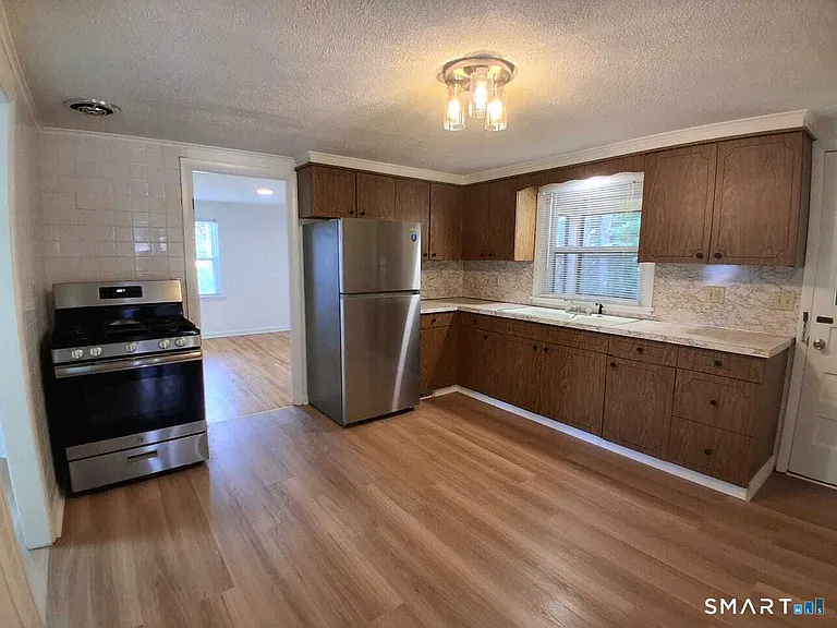 53 Le Clair Ct — Photo 5