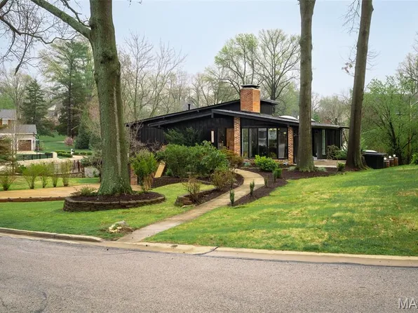 11814 Claychester Dr, Saint Louis, MO 63131