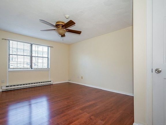 5th image of 24 Spencer Rd APT 20N