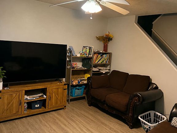2nd image of 232 Tan Bark Dr