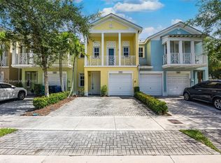 11405 NW 74th Ter, Doral, FL 33178