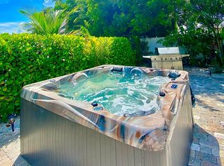 3420 Palm Ct, Jupiter, FL 33469