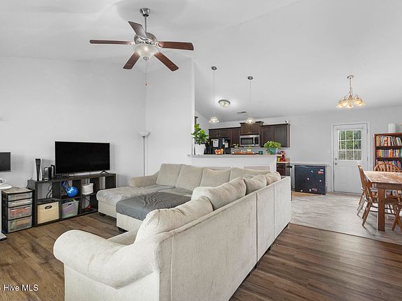 5th image of 258 Rowland Drive