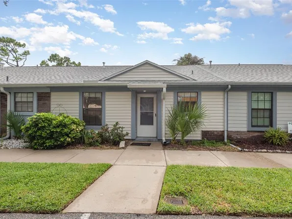 915 Fairvilla Dr, New Smyrna Beach, FL 32168