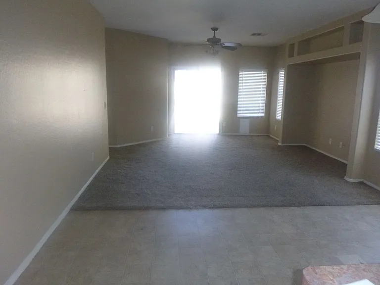 428 E Cheyenne Rd — Photo 5