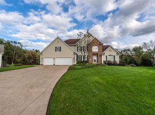 3857 Falcon Chase St NW, Uniontown, OH