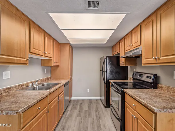 3810 N MARYVALE Parkway #2053, Phoenix, AZ 85031