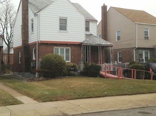 11607 228th St, Cambria Heights, NY 11411