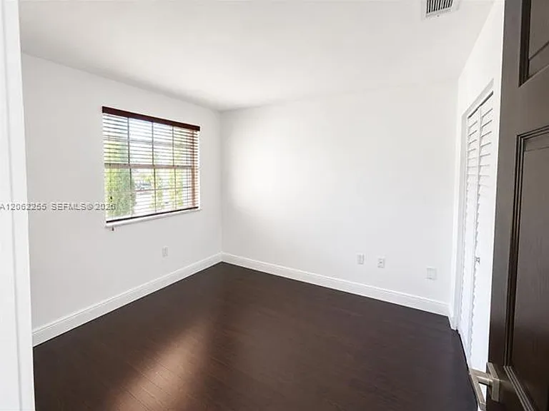 9879 SW 118th Pl #Townhouse 9879 — Photo 10