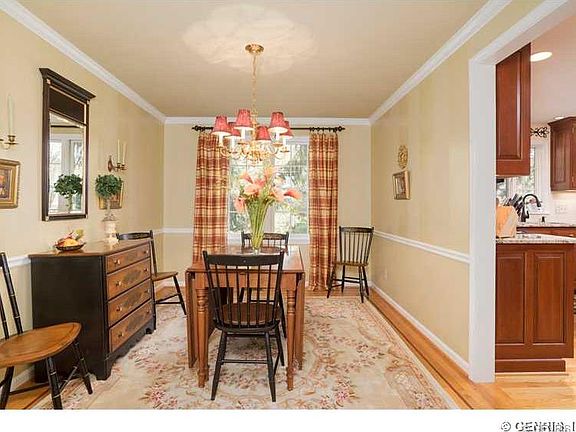 4th image of 137 Brentwood Ln