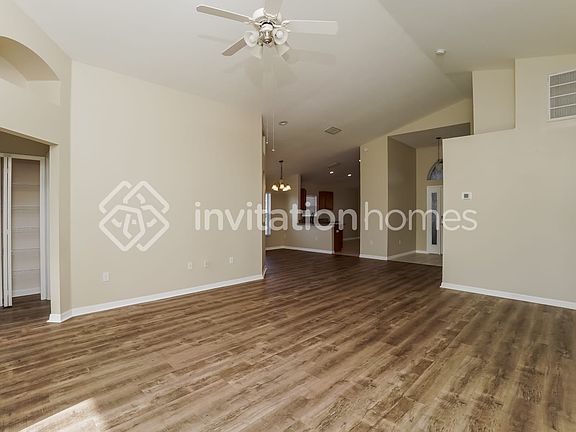 3rd image of 7428 Tower Bridge Dr