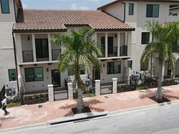 4272 NW 82nd Ave #4272, Miami, FL 33166