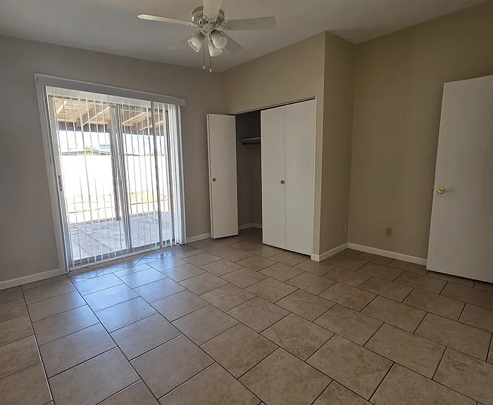 1110 E Broadmor Dr — Photo 6