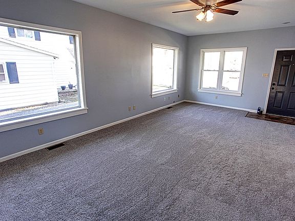 3rd image of 1231 Latham Ave