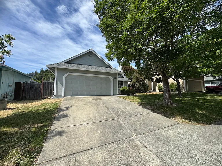 131 William Cir — Photo 2