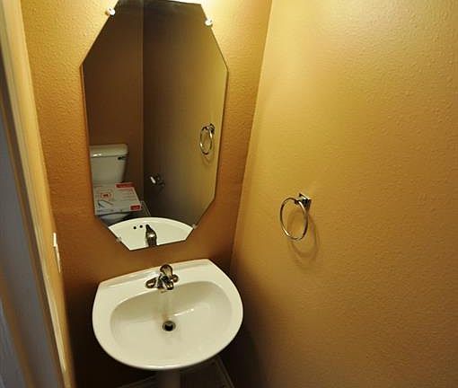 4th image of 3315 Atherton Canyon Ln