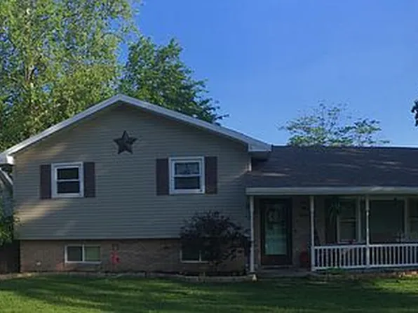 6567 Heather Ln, Terre Haute, IN 47805