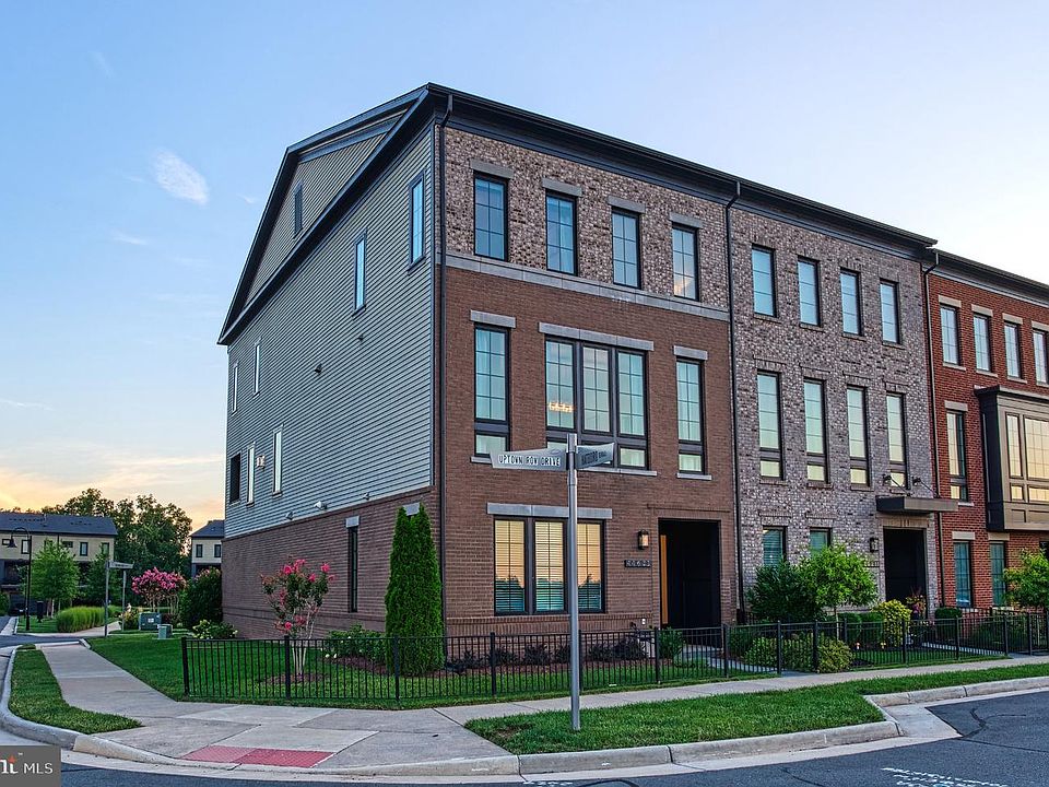 1st image of 44621 Uptown Row Dr