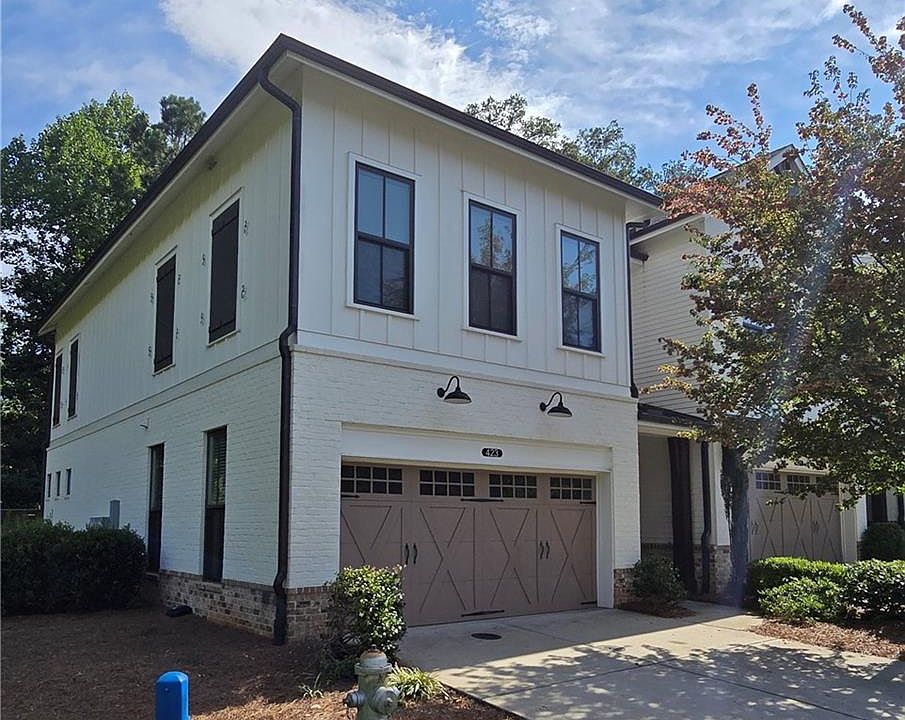 1st image of 423 Johnson Ct