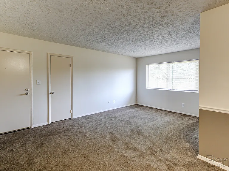 Glenview Apartments — Photo 105