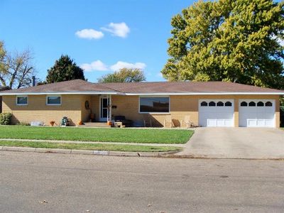 805 J C St, Garden City, KS, 67846