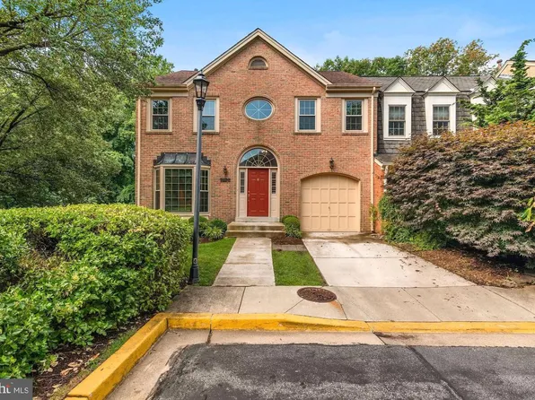 10127 Crestberry Pl, Bethesda, MD 20817