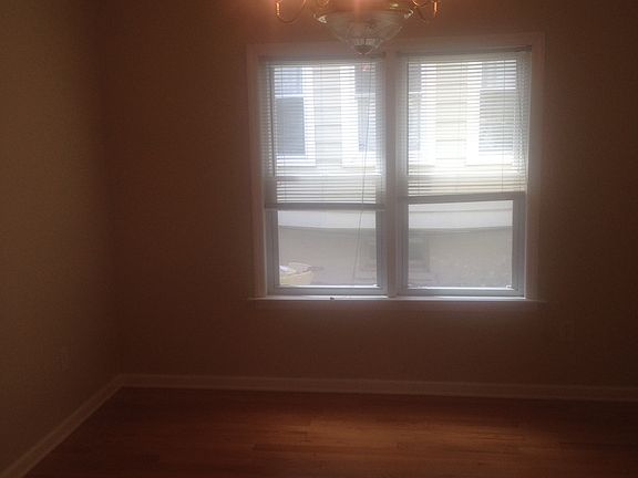 2nd image of 25 Park Ave