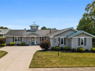 1280 Surfside Cir, Aurora, OH 44202