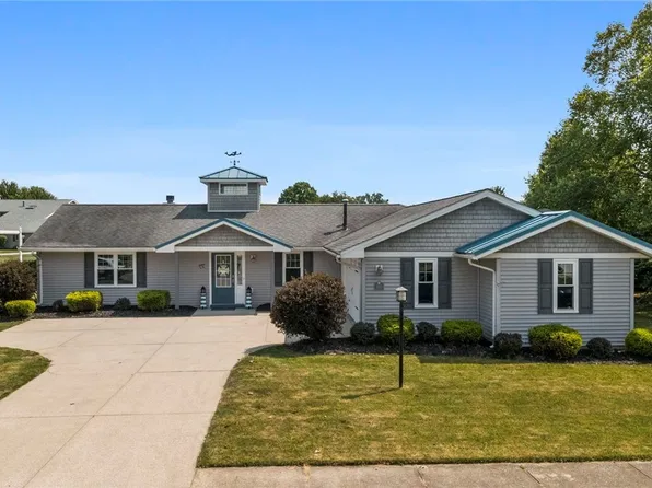 1280 Surfside Cir, Aurora, OH 44202