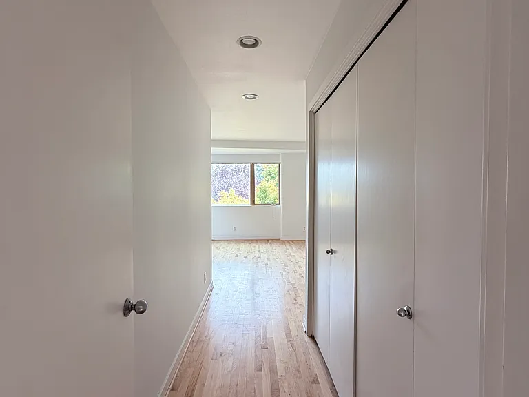 3915 SW View Point Ter — Photo 18