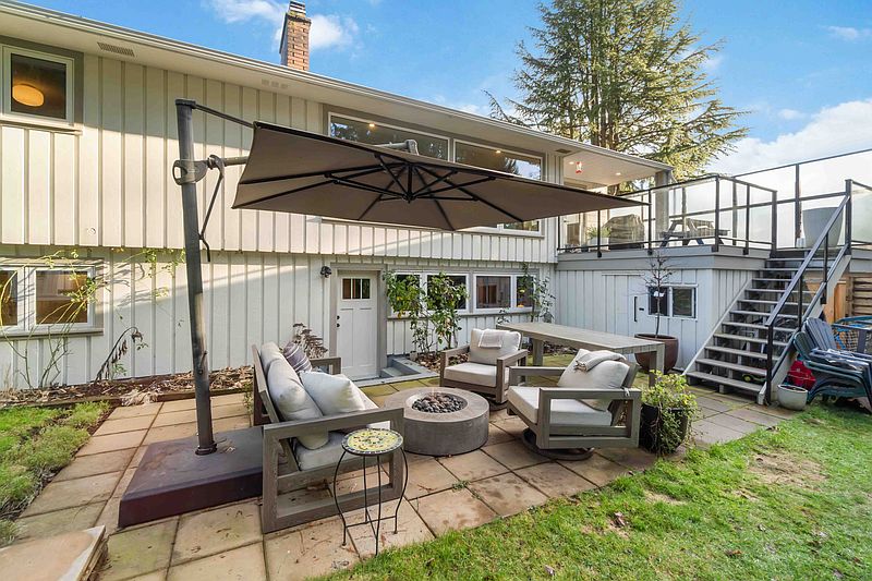 North Vancouver Apartment for rent - 3 Bedrooms — photo 25