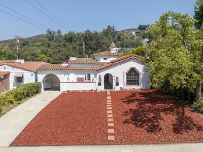 2401 E Glenoaks Blvd, Glendale, CA, 91206