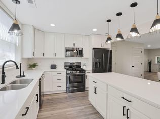 6084 Mink St SW, Pataskala, OH 43062