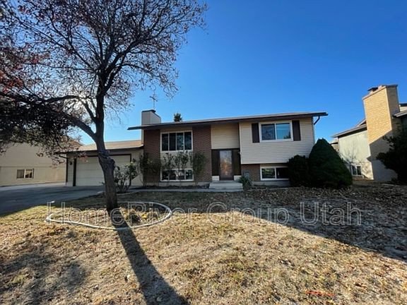 2nd image of 4420 S Orleans Way