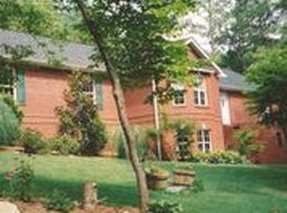 969 Lee School Rd, La Fayette, GA 30728