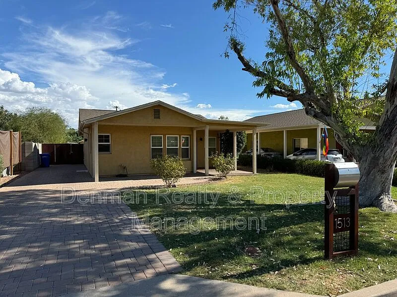 4 bed, 3.0 bath, 1922 sqft, $3,300 — Photo 2