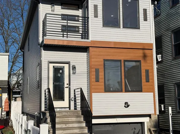 589 Elizabeth St, Perth Amboy, NJ 08861